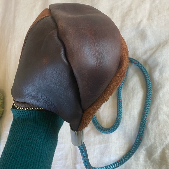 Wildwood Oyster Co. Brown Leather Zip Crossbody & Portland Leather Goods tassel